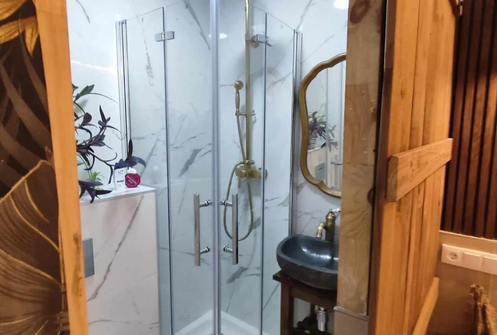 Private Rooms 巴塞罗那 招待所